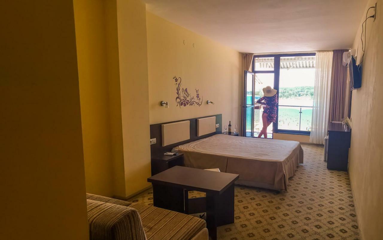 Family Hotel Teos Kiten  Εξωτερικό φωτογραφία