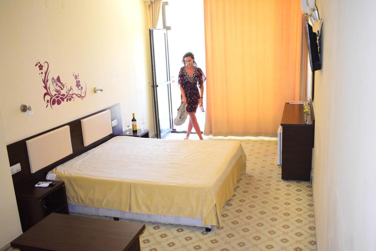 Family Hotel Teos Kiten  Εξωτερικό φωτογραφία